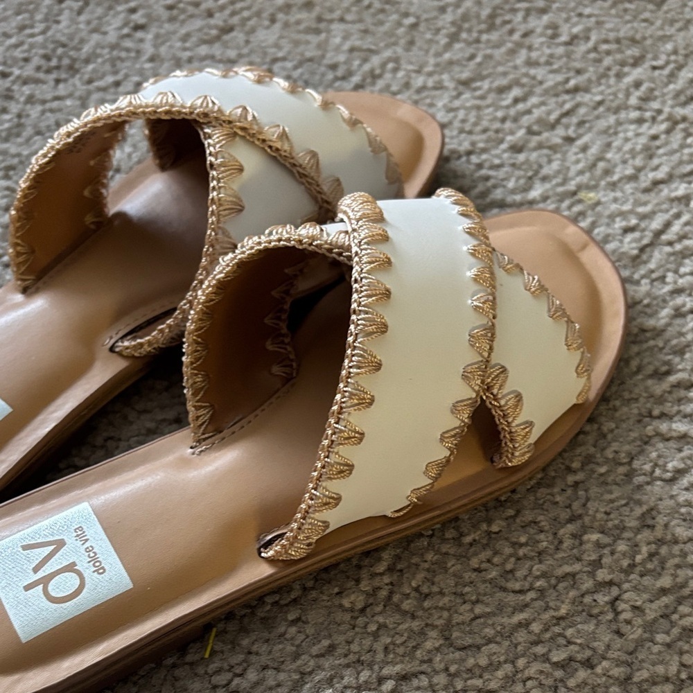 Dolce Vita Juneau Women's Cream and Tan Crisscross Sandals size 6.5 - Picture 6 of 6